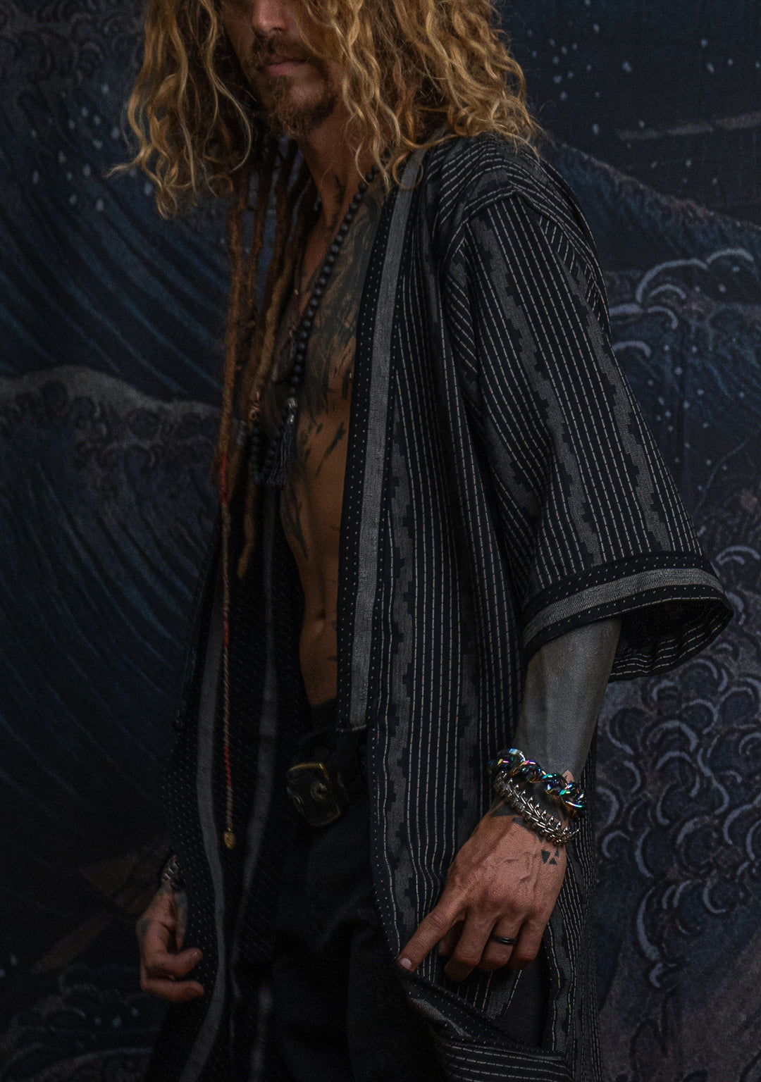 Open Kimono / Indonesian Woven Super Black Reversible - TRIBAL TRAILS